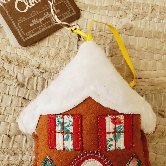 NWT Matilda Jane Felt House Christmas Tree Ornament - Picture 3 of 6